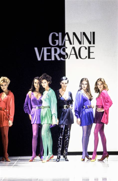 modelle di versace anni 90|gianni versace fall 1991.